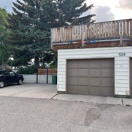 Cozy Basement Suite-溫馨小屋 Designated Parking Calgary Ngoại thất bức ảnh